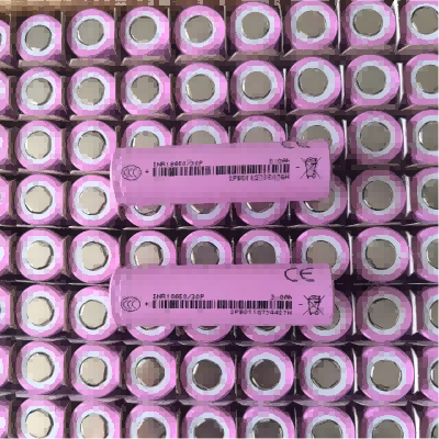 EVE 30P 3000mah 30A 18650 Batterie ad Alta Scarica per Elettroutensili, Trasmettitore localizzatore,Carriola elettrica,Tosaerba elettrico - Immagine 3